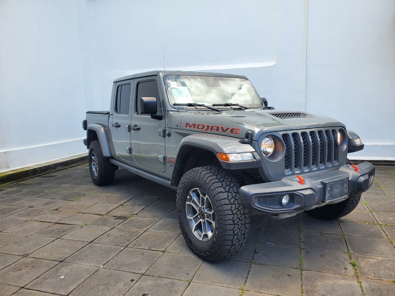 Jeep JT Mojave